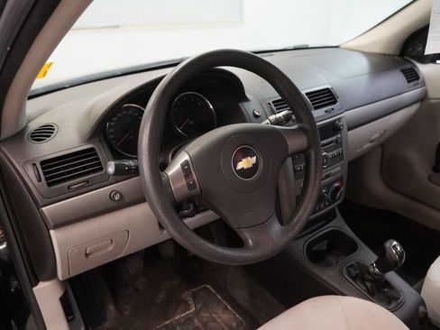 Used 2009 Chevrolet Cobalt LS FWD image 5
