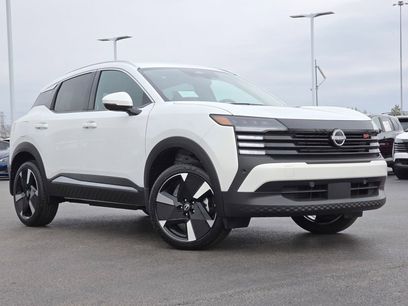 New 2025 Nissan Kicks SR