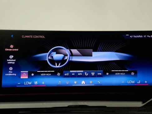 Used 2025 BMW i5 eDrive40i RWD image 68