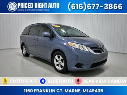 Used 2017 Toyota Sienna LE