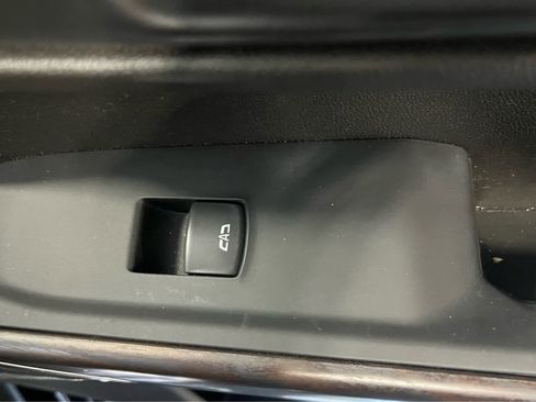 Used 2022 GMC Sierra 1500 SLT w/ SLT Premium Package AWD/4WD image 52