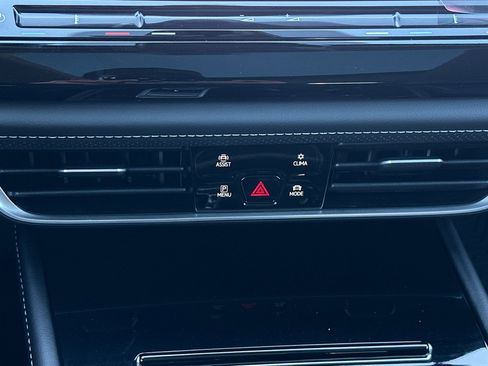 New 2026 Volkswagen Atlas SE image 19