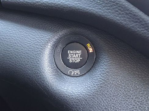 Used 2023 Jeep Cherokee Altitude Lux image 25