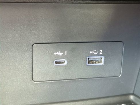 Certified 2025 Nissan Pathfinder SV image 22