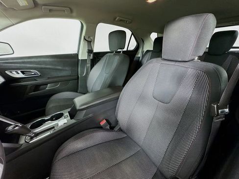 Used 2017 Chevrolet Equinox LT w/ Convenience Package image 11