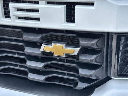 Used 2020 Chevrolet Silverado 1500 Custom w/ Custom Value Package RWD image 30