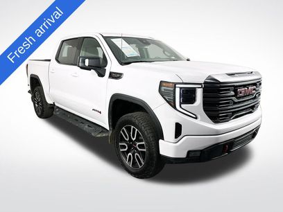 Used 2022 GMC Sierra 1500 AT4 w/ AT4 Preferred Package