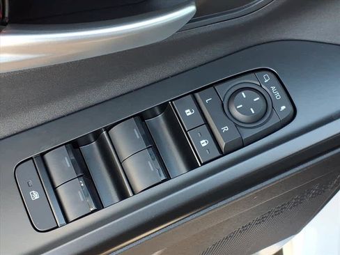 New 2026 Subaru Solterra Premium image 23