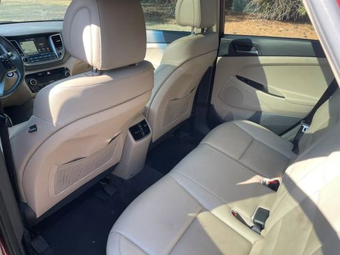 Used 2016 Hyundai Tucson Limited w/ Option Group 03 image 12