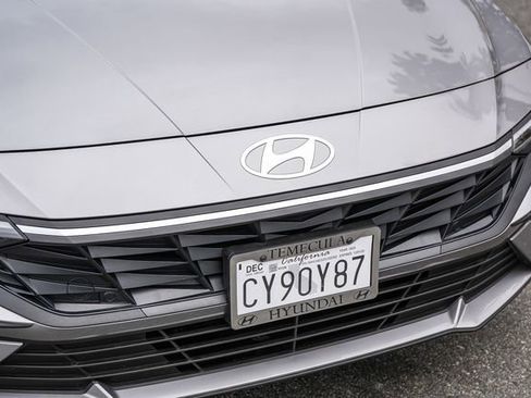 Certified 2025 Hyundai Elantra Sport image 6