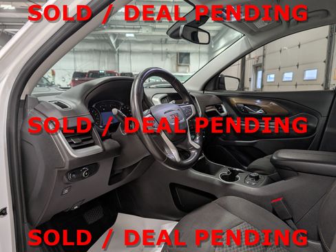 Used 2020 GMC Terrain SLE w/ Driver Convenience Package image 13