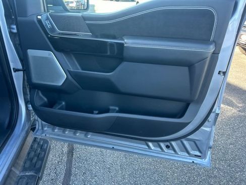 Used 2022 Ford F150 Lightning Platinum AWD/4WD image 17
