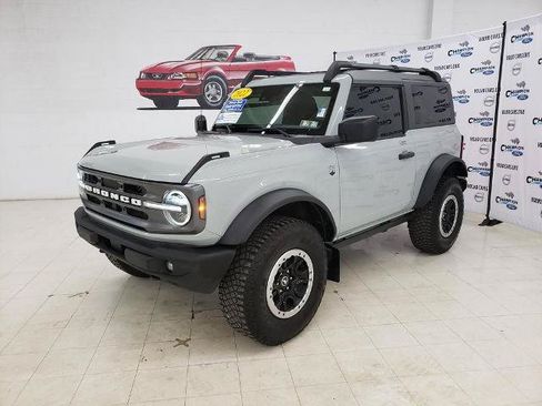 Certified 2022 Ford Bronco Big Bend w/ Sasquatch Package AWD/4WD image 3