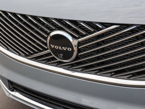 New 2027 Volvo XC90 B6 Plus AWD/4WD image 12