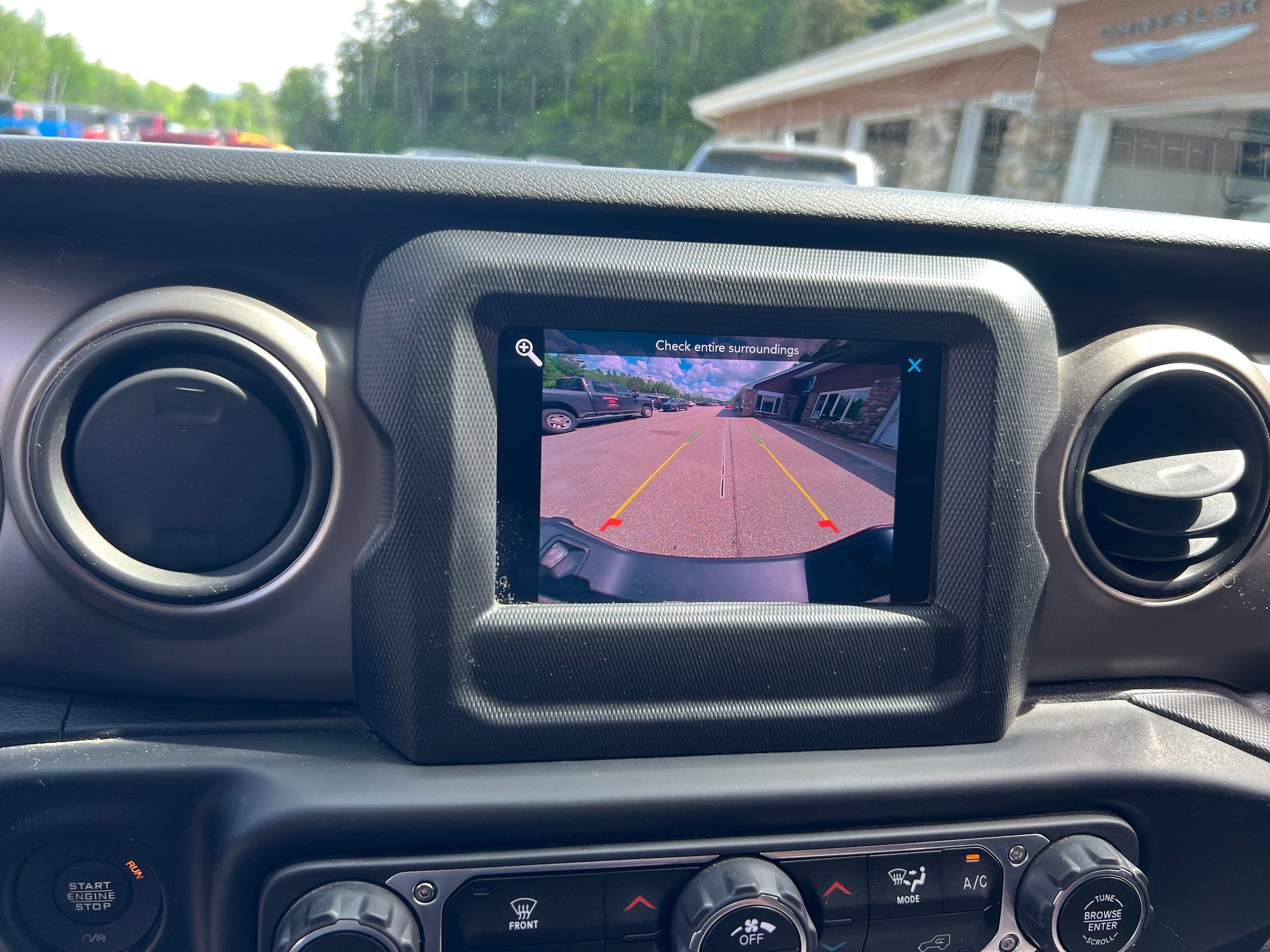 Used 2021 Jeep Gladiator Sport AWD/4WD image 16