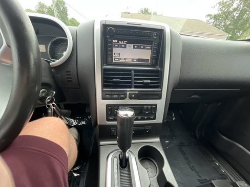 Used 2007 Mercury Mountaineer Premier image 27