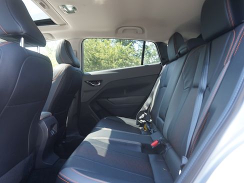 Used 2024 Subaru Crosstrek 2.5i Limited AWD/4WD image 15