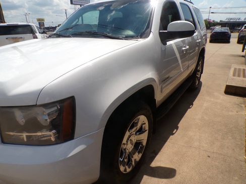 Used 2013 Chevrolet Tahoe LS w/ Convenience Package image 4