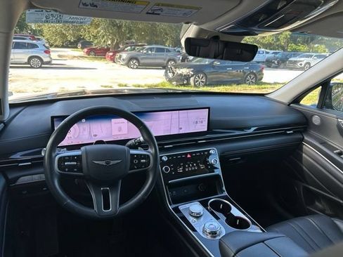 Used 2025 Genesis GV80 2.5T Standard AWD/4WD image 14