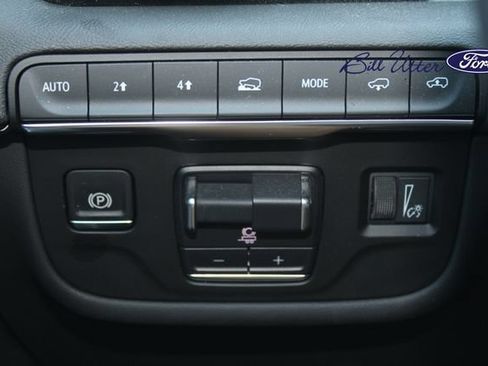 Used 2024 Cadillac Escalade Sport w/ Touring Package AWD/4WD image 22
