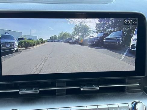 Used 2024 Hyundai Kona SEL FWD image 24