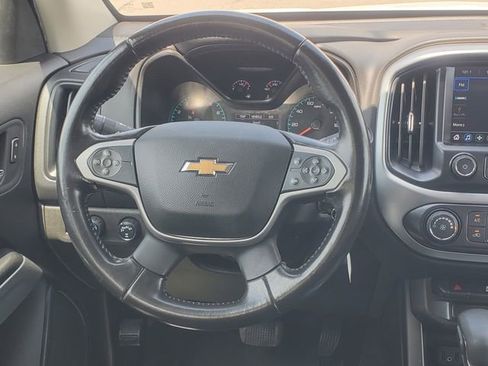 Used 2022 Chevrolet Colorado LT AWD/4WD image 22