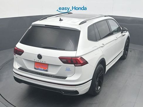 Used 2023 Volkswagen Tiguan SE R-Line image 23
