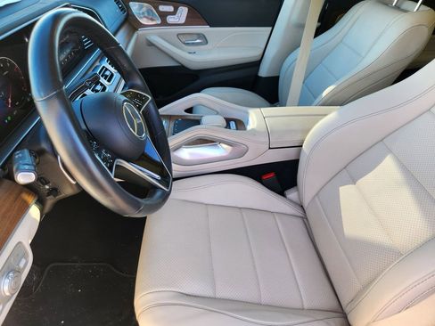 Used 2024 Mercedes-Benz GLS 450 GLS 450 image 12