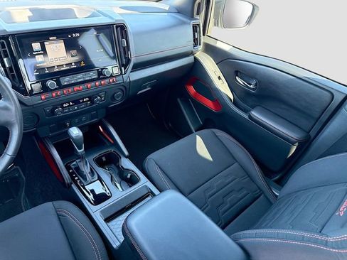 Used 2025 Nissan Frontier Pro-X RWD image 21