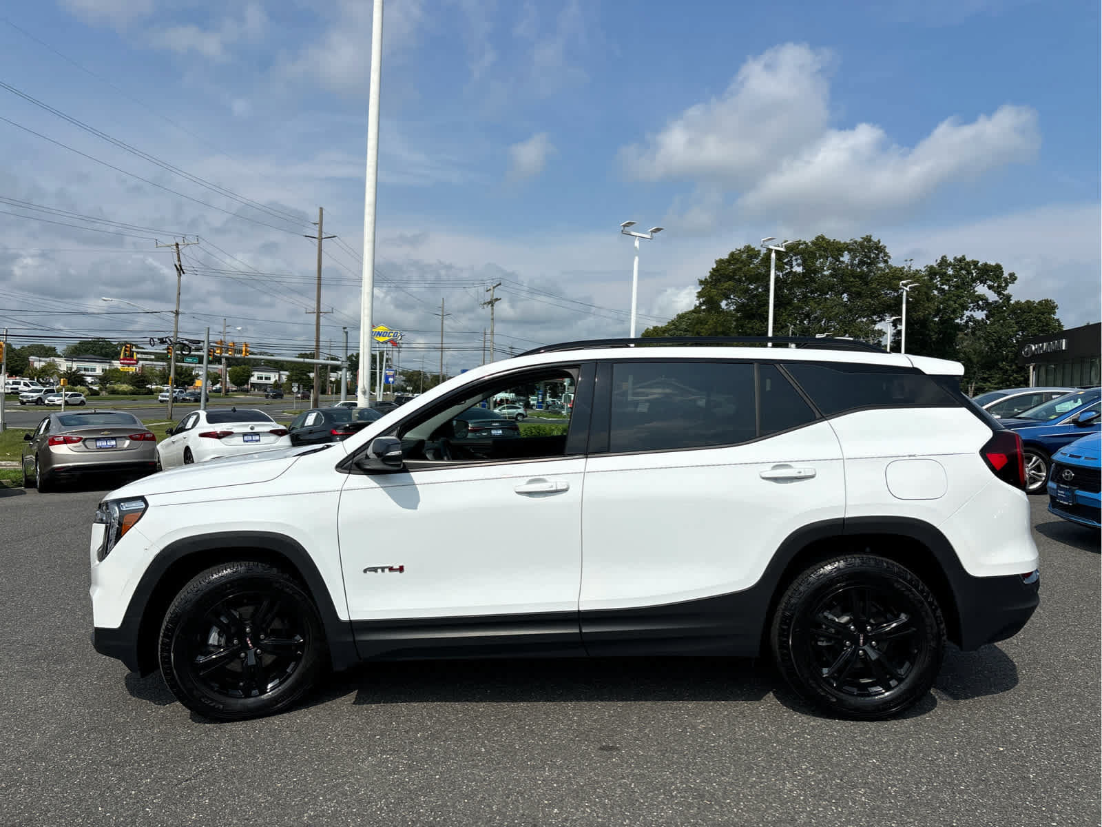 Certified 2024 GMC Terrain AT4 AWD/4WD image 6
