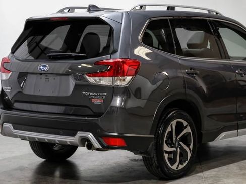 Used 2023 Subaru Forester Touring image 17