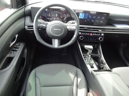 New 2026 Hyundai Tucson XRT image 13