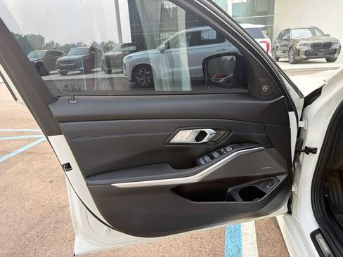 Used 2025 BMW M340i xDrive w/ Premium Package AWD/4WD image 18