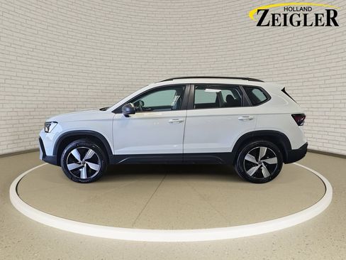 Used 2025 Volkswagen Taos S AWD/4WD image 8