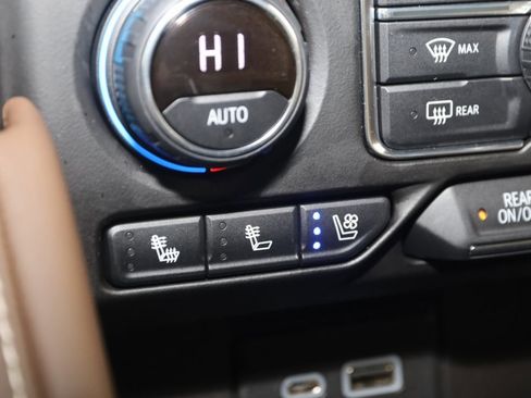 Used 2021 Chevrolet Tahoe High Country image 8