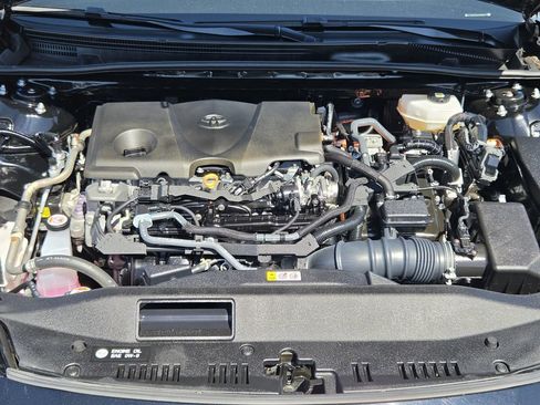Used 2025 Toyota Camry SE FWD image 31