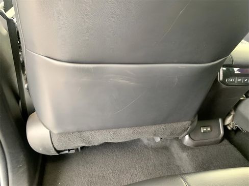 Used 2024 Toyota Highlander XLE image 47