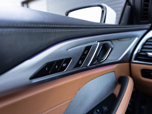 Used 2019 BMW M850i xDrive Convertible image 19