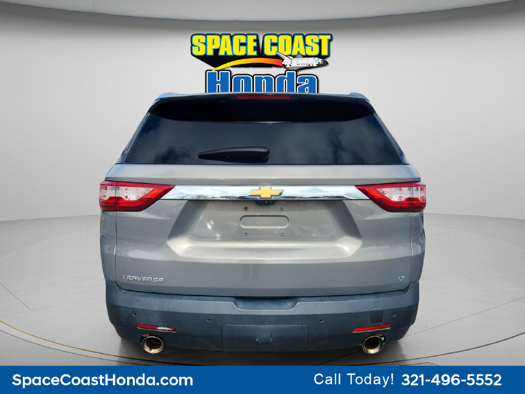 Used 2018 Chevrolet Traverse LT FWD image 4