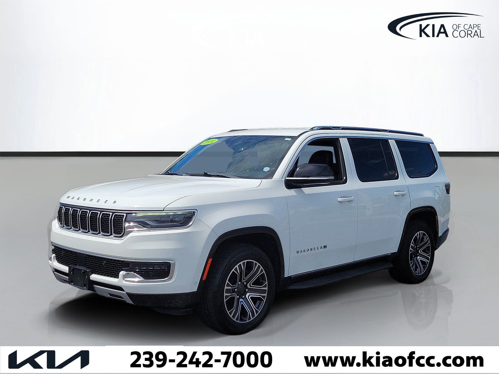 Used 2024 Jeep Wagoneer Series II AWD/4WD image 3