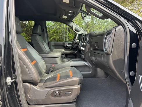 Used 2022 GMC Sierra 2500 AT4 AWD/4WD image 11