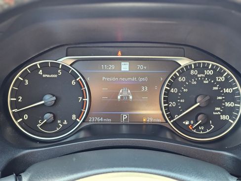 Used 2023 Nissan Altima 2.0 SR FWD image 11