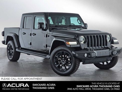 Used 2023 Jeep Gladiator Overland AWD/4WD image 1