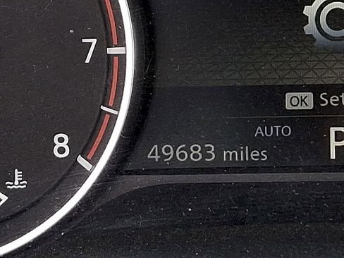 Used 2024 Nissan Rogue S image 19