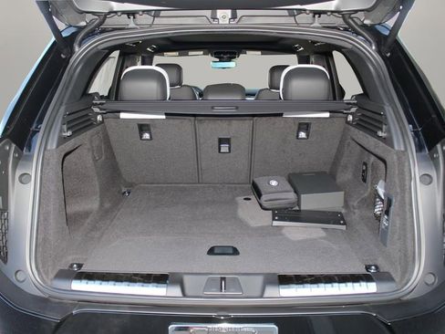 New 2025 Land Rover Range Rover Sport Dynamic SE AWD/4WD image 16