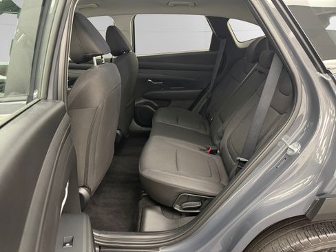 Certified 2025 Hyundai Tucson SE AWD/4WD image 13