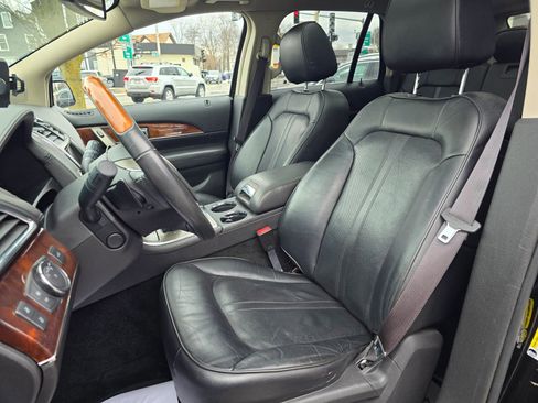 Used 2013 Lincoln MKX AWD image 10