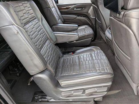 Used 2021 Cadillac Escalade ESV Sport Platinum image 23