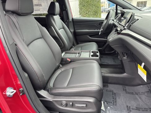 New 2026 Honda Odyssey Sport-L image 16