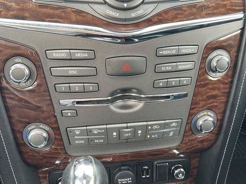 Used 2019 Nissan Armada Platinum w/ Captain's Chairs Package AWD/4WD image 11